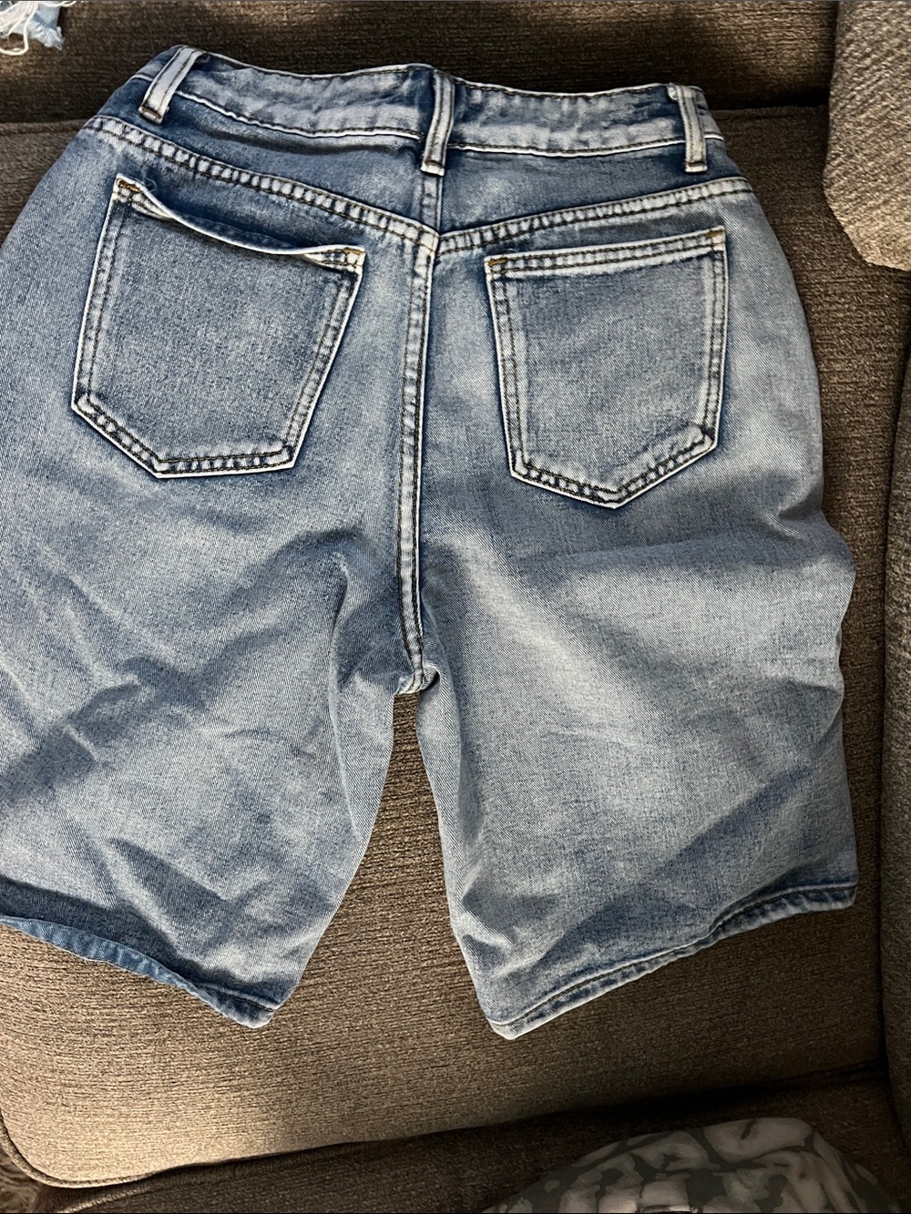 Classic Light Blue Denim Men's Shorts - Picture 4 of 5